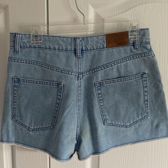 Roxy Jean Shorts - Picture 8 of 9